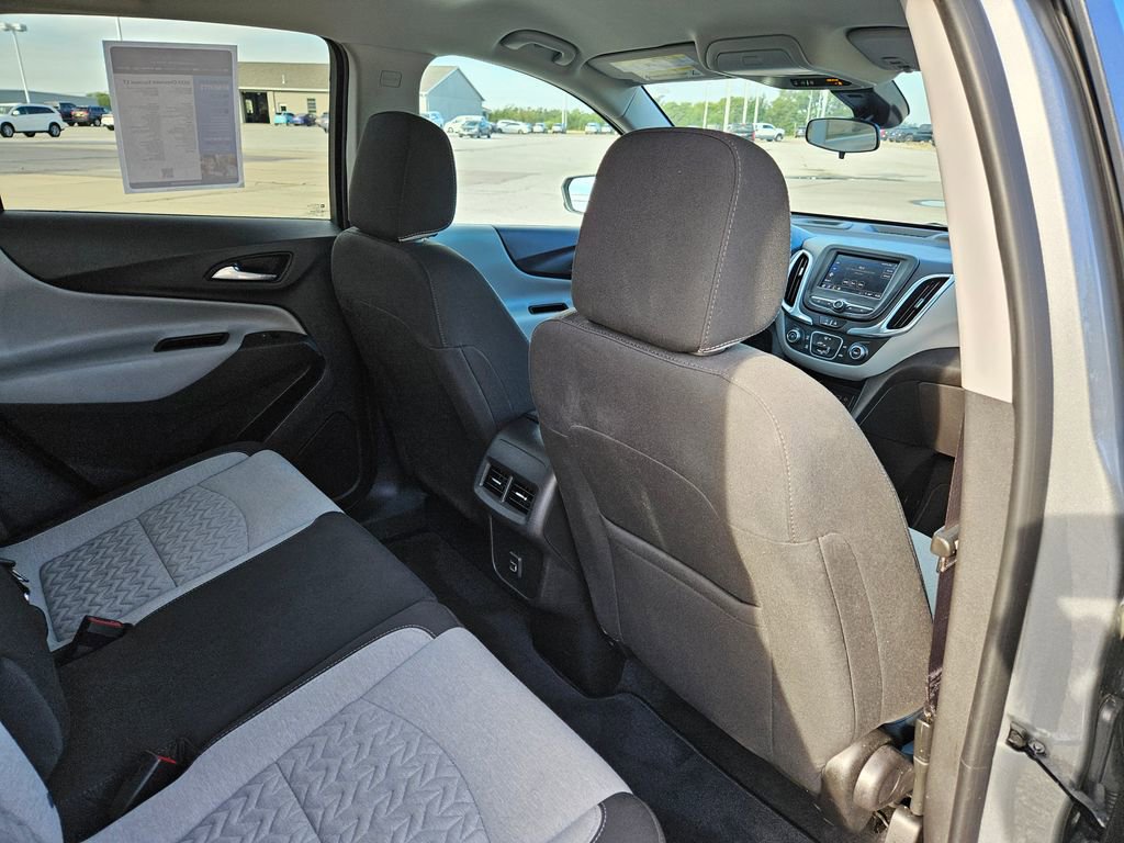 Used 2023 Chevrolet Equinox LT image 30