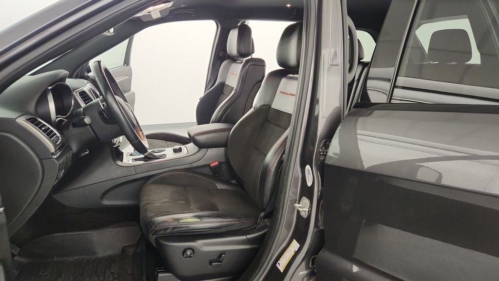 Used 2018 Jeep Grand Cherokee Trailhawk AWD/4WD image 14