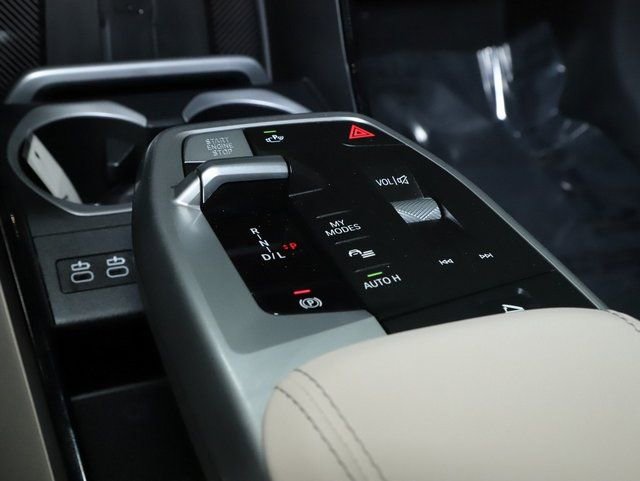 Certified 2025 BMW X2 xDrive28i w/ Premium Package image 30