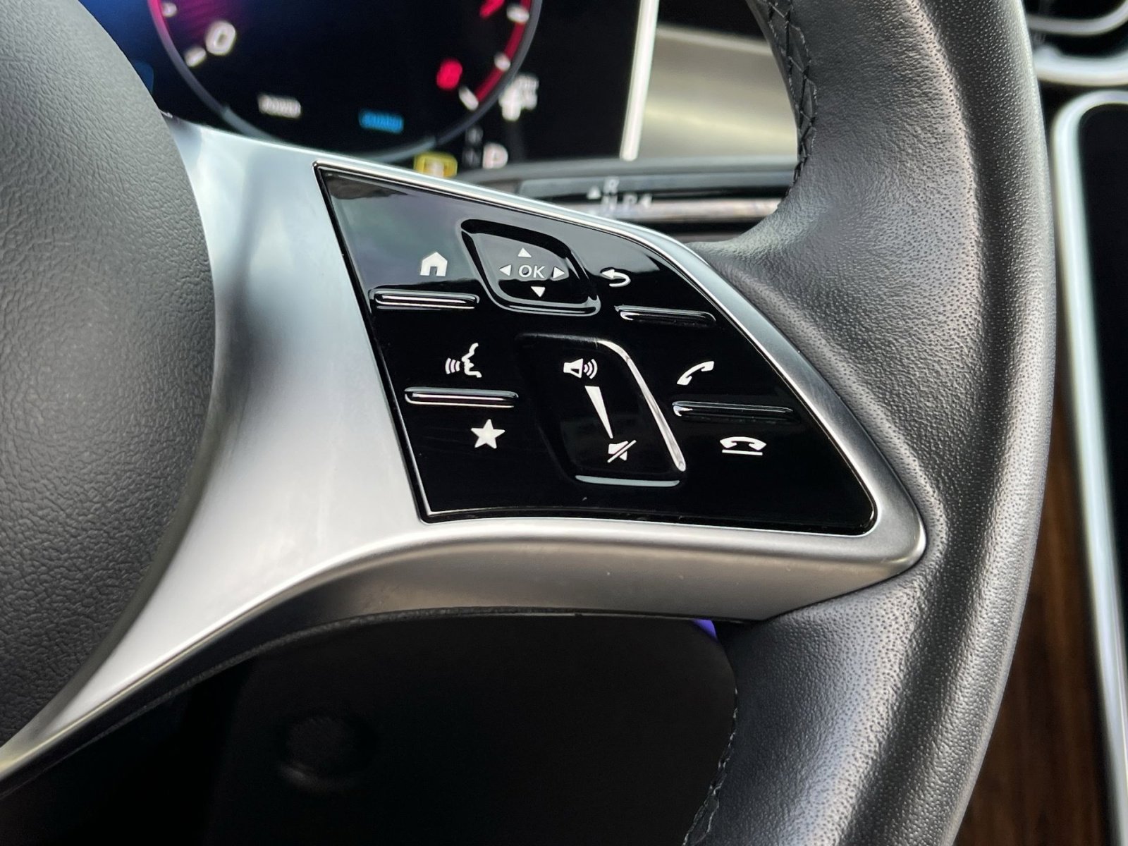 Certified 2024 Mercedes-Benz CLE 300 4MATIC Coupe image 29