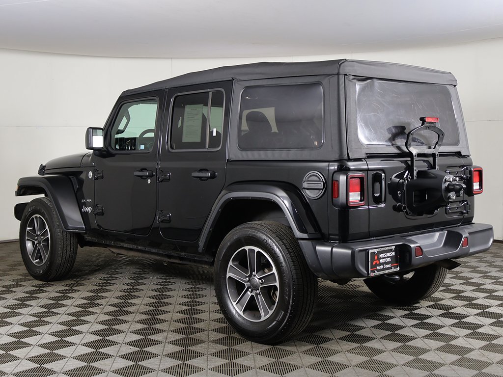Used 2023 Jeep Wrangler Unlimited Sahara AWD/4WD image 7
