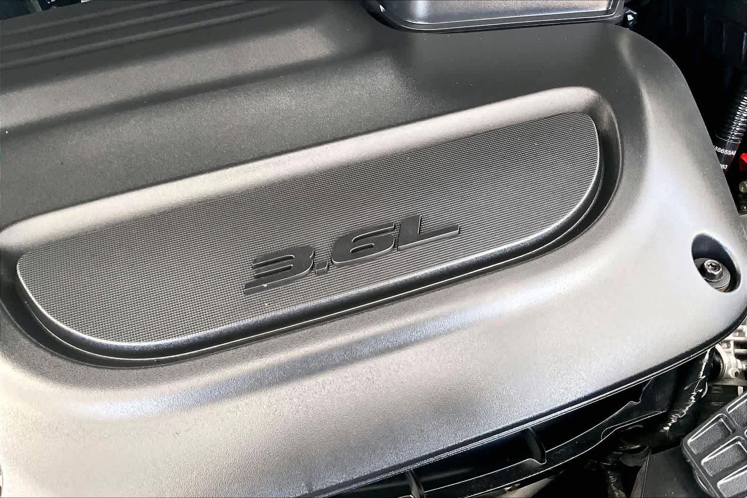 Used 2023 Chrysler Pacifica Touring-L image 33