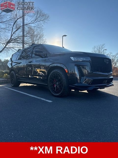 Used 2024 Cadillac Escalade ESV V image 6