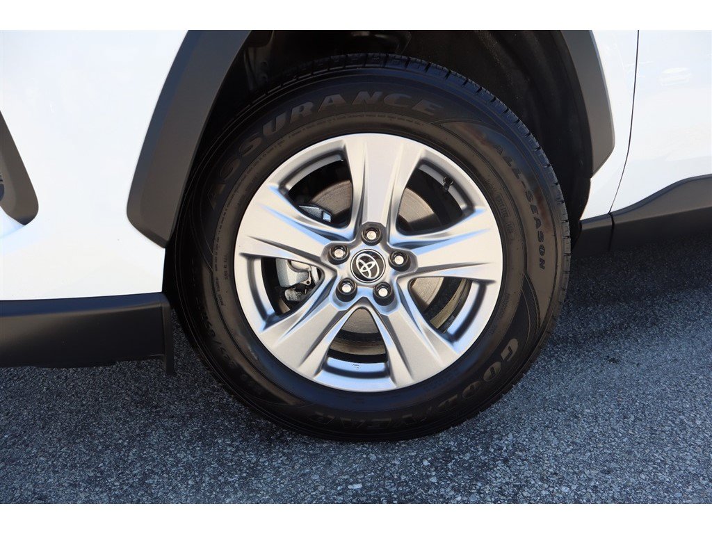 Used 2023 Toyota RAV4 XLE FWD image 12