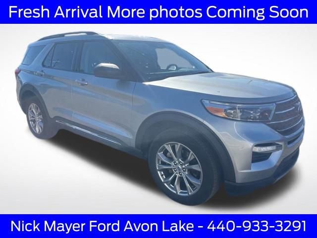 Used 2023 Ford Explorer XLT w/ Equipment Group 202A AWD/4WD image 9