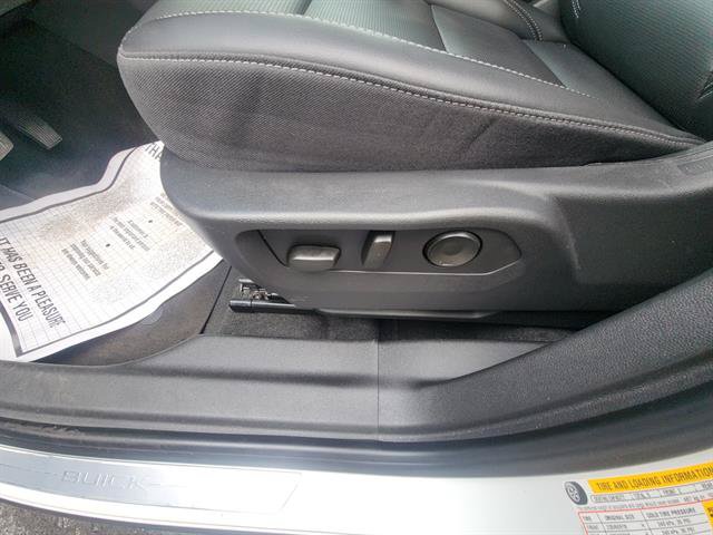 Used 2024 Buick Envision Preferred AWD/4WD image 18