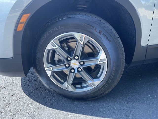 Used 2025 Chevrolet Blazer LT image 32