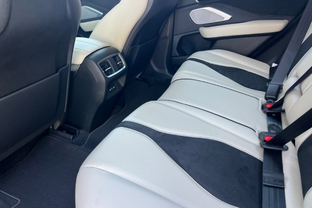 New 2026 Acura RDX w/ Advance Package AWD/4WD image 9