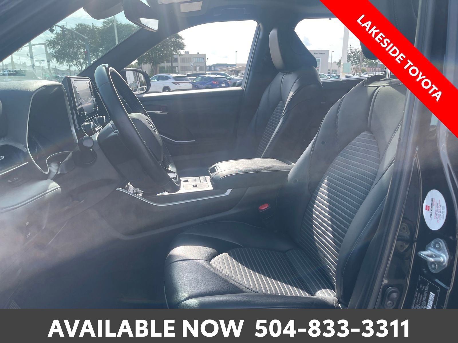 Used 2021 Toyota Highlander XSE FWD image 28