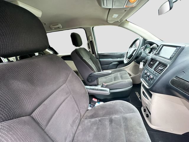 Used 2017 Dodge Grand Caravan SE w/ Power Window Group FWD image 33