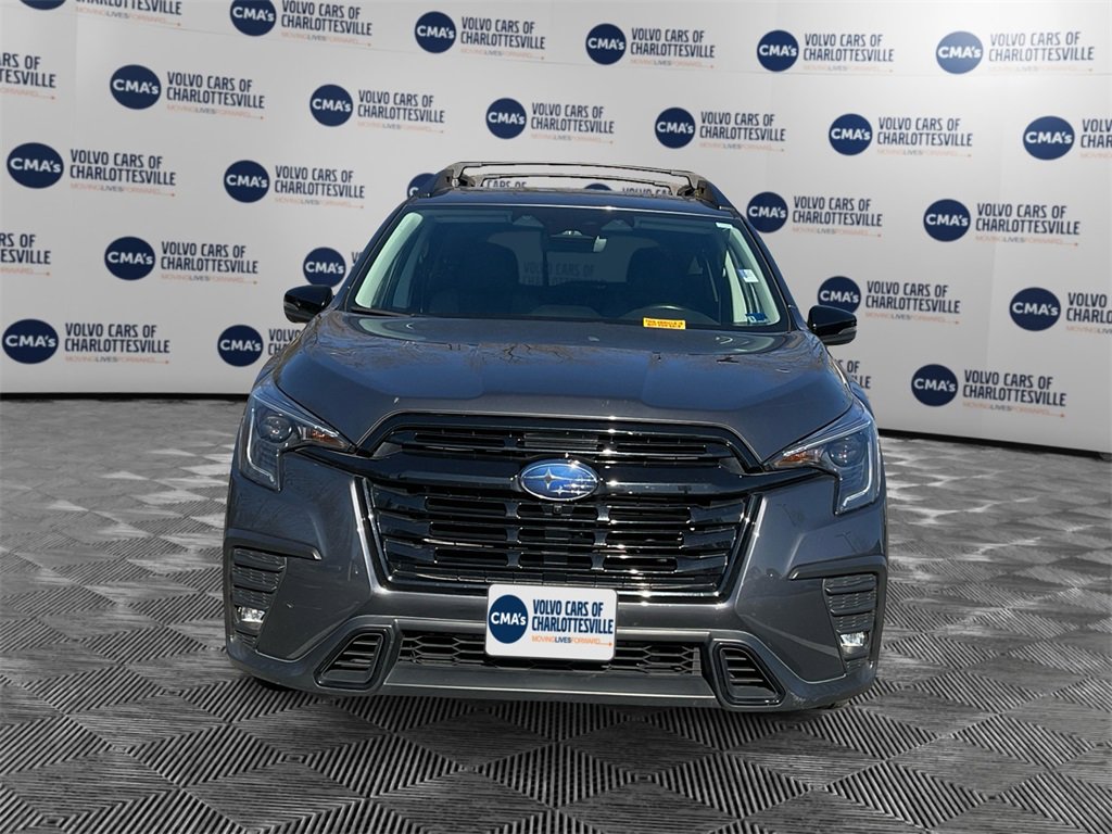 Used 2023 Subaru Ascent Onyx Edition Limited image 3