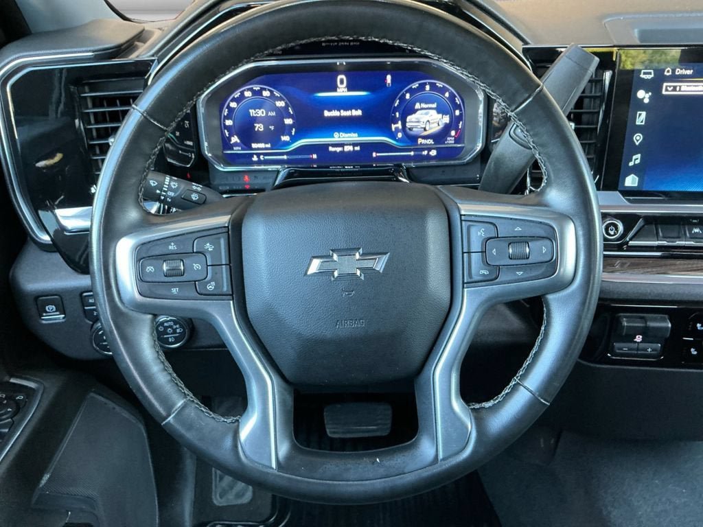 Used 2023 Chevrolet Silverado 1500 RST w/ Z71 Off-Road Package AWD/4WD image 12