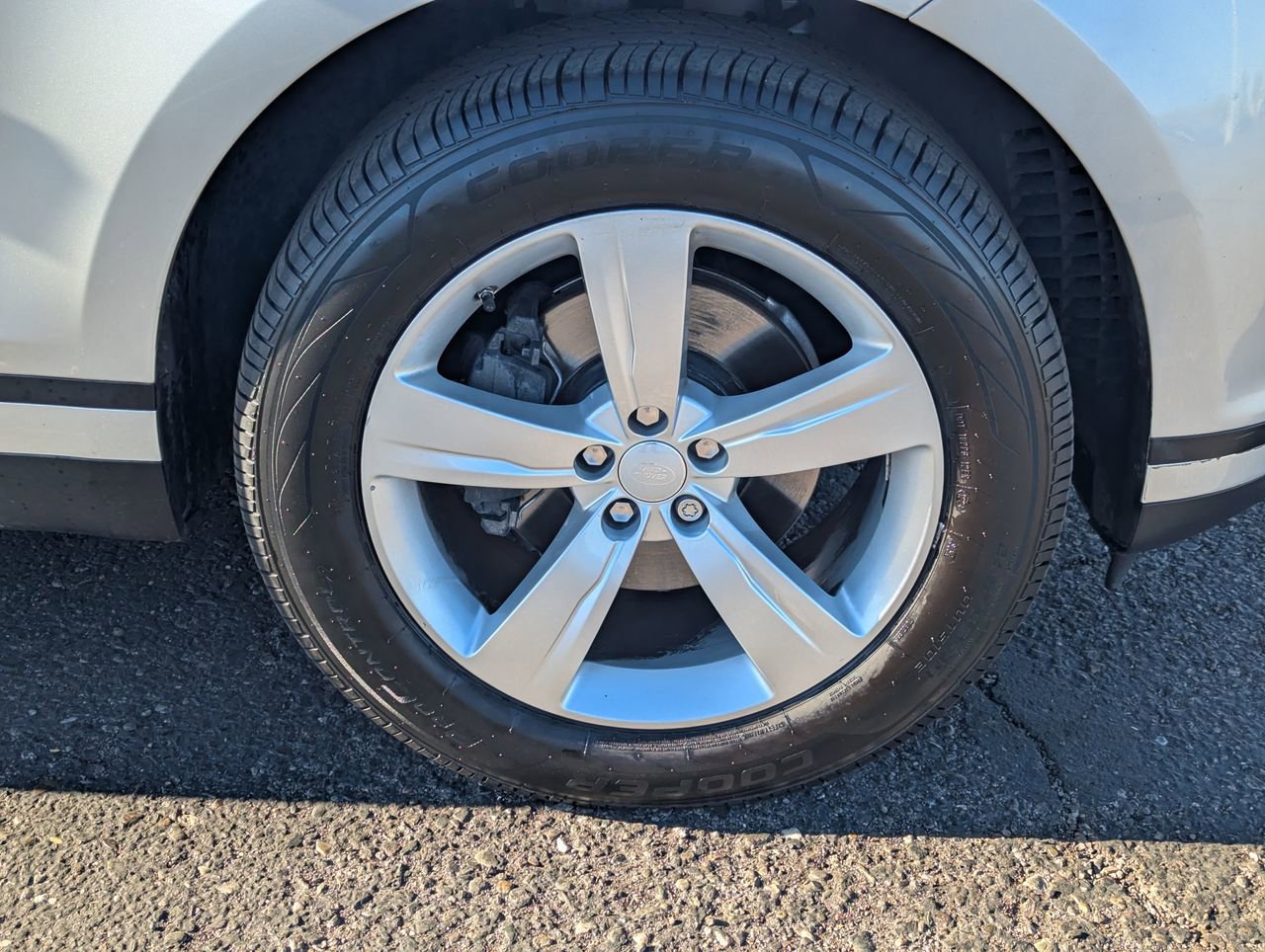 Used 2018 Land Rover Range Rover Velar S AWD/4WD image 10