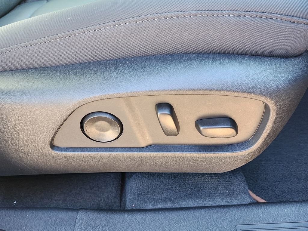 New 2026 GMC Terrain AT4 w/ Convenience Package III image 41