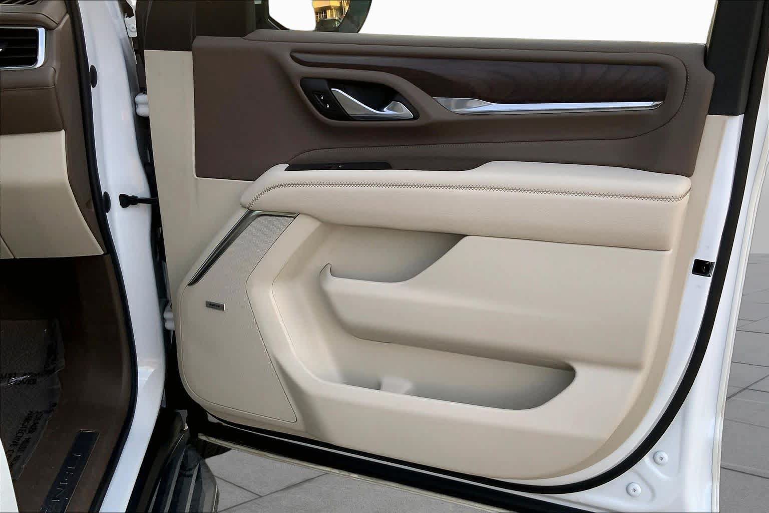 Used 2022 GMC Yukon Denali RWD image 19