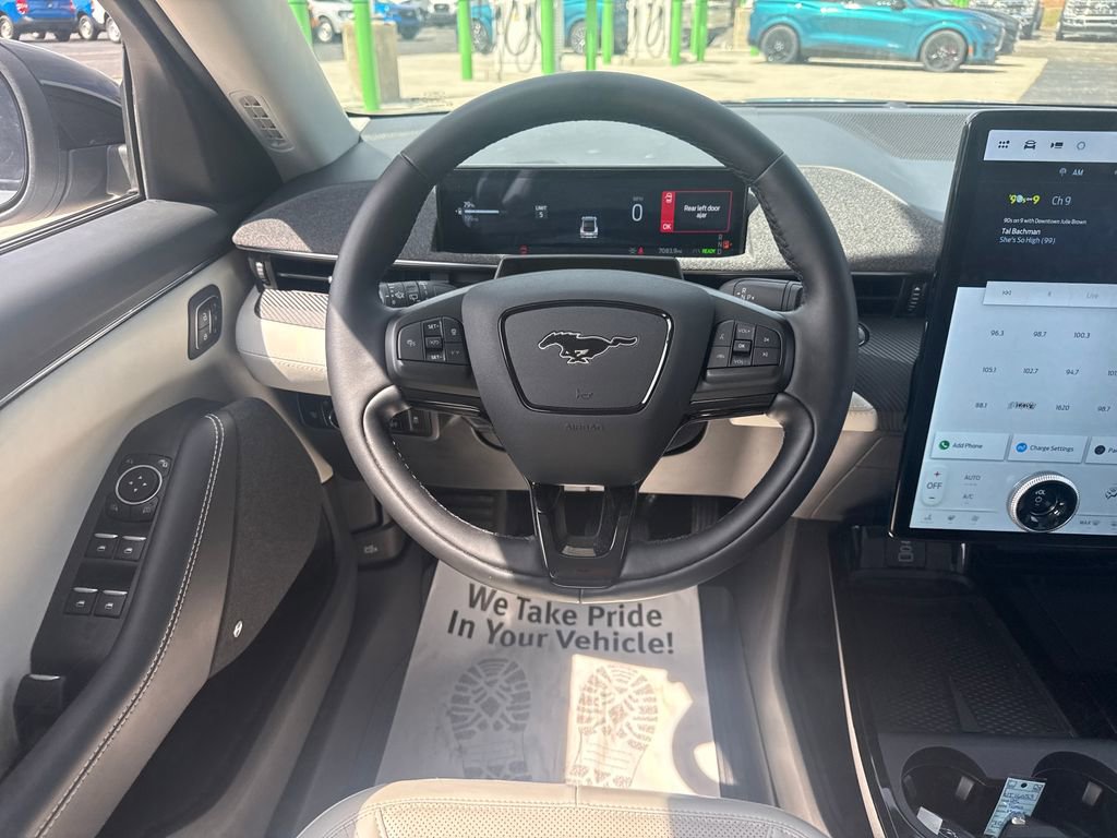 Used 2025 Ford Mustang Mach-E Premium image 18