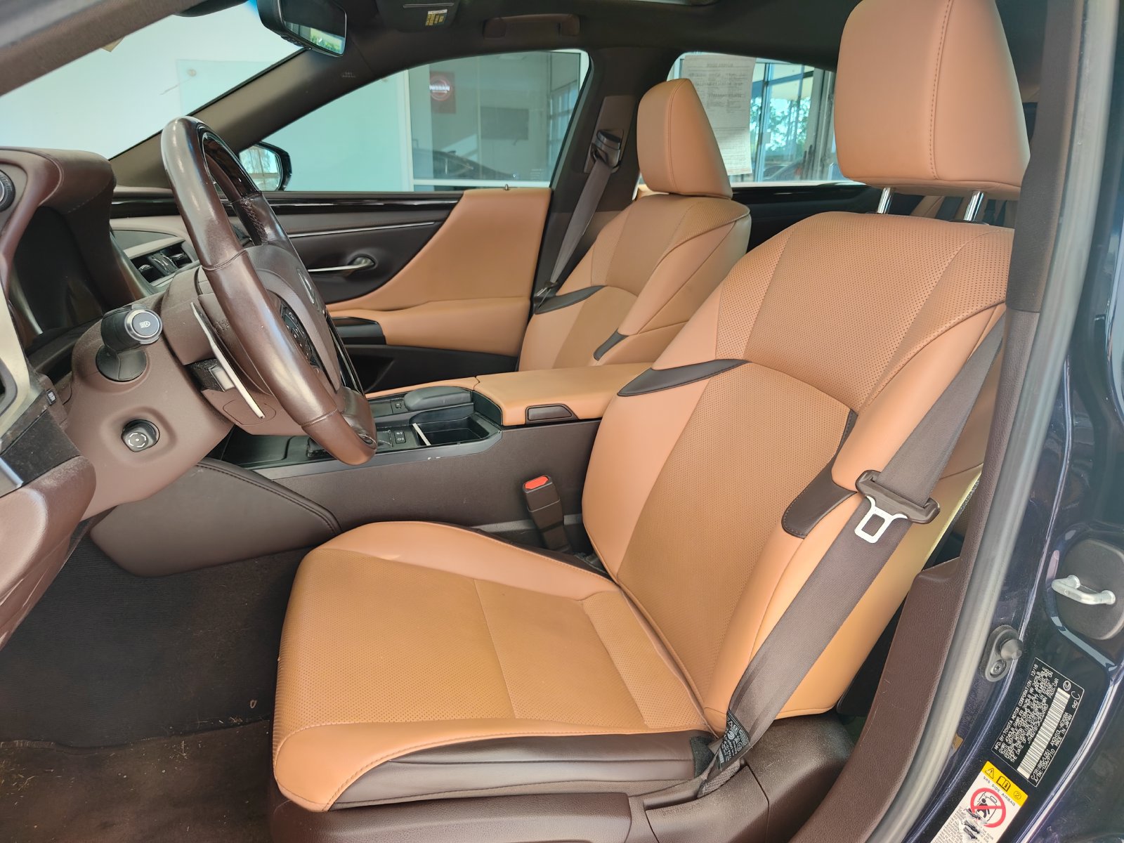 Used 2019 Lexus ES 300h w/ Premium Package FWD image 9