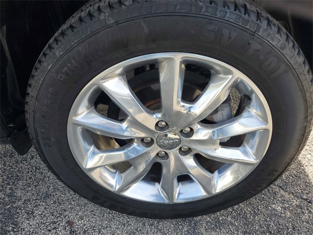 Used 2016 Jeep Cherokee Limited image 5