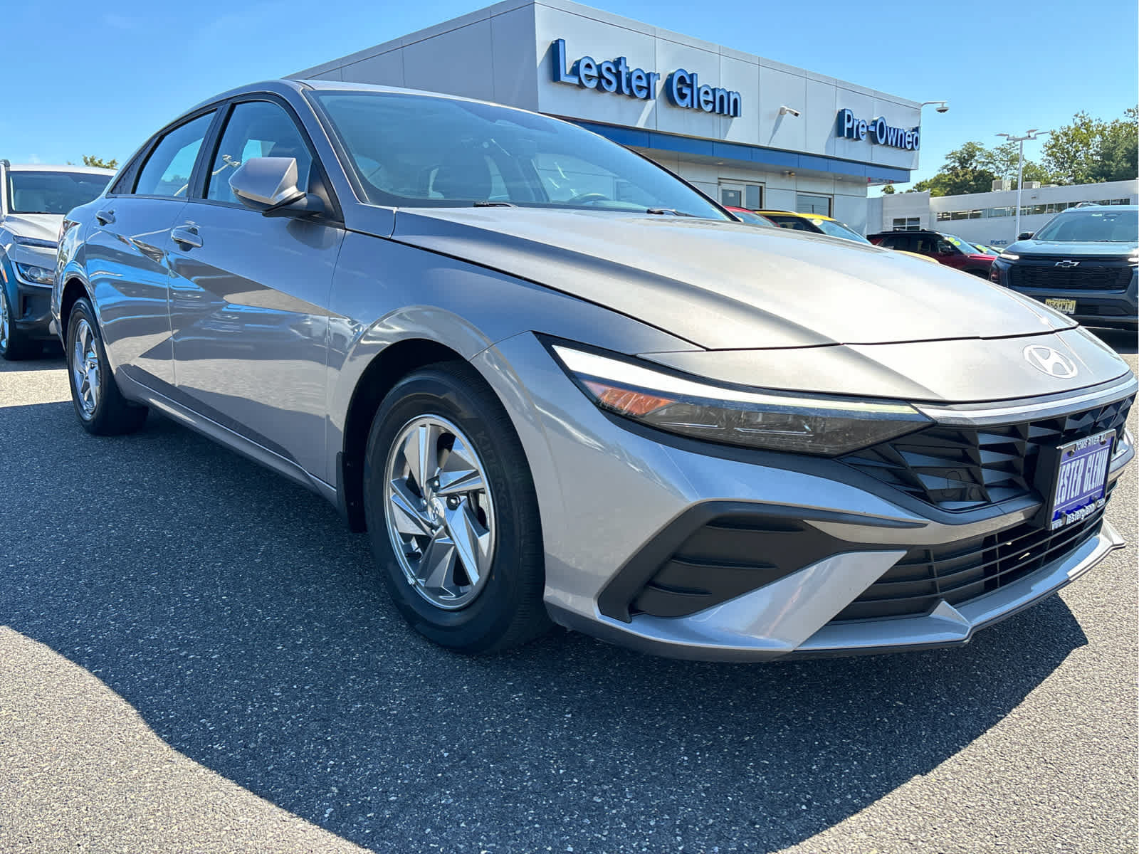 Used 2025 Hyundai Elantra SE FWD image 30