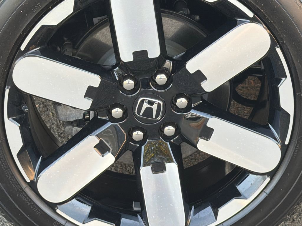 Used 2025 Honda Prologue Elite image 6