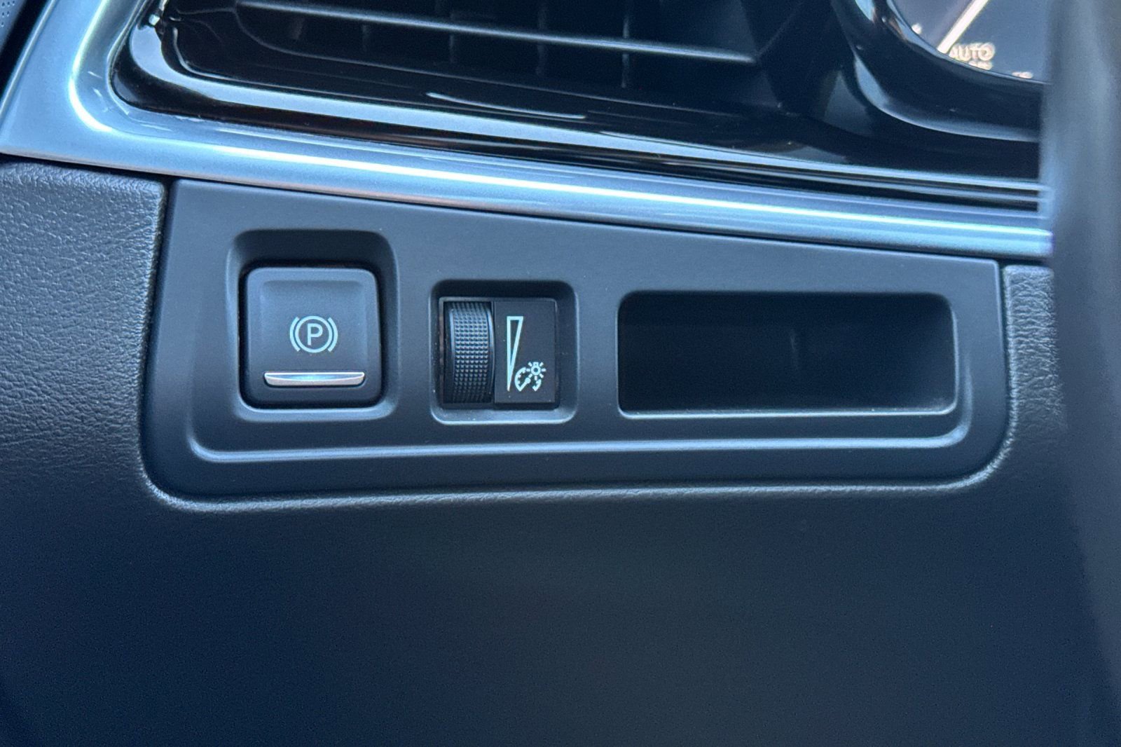 Used 2023 Cadillac XT6 Sport AWD/4WD image 34