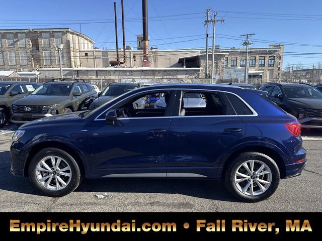 Used 2025 Audi Q3 2.0T Premium image 11