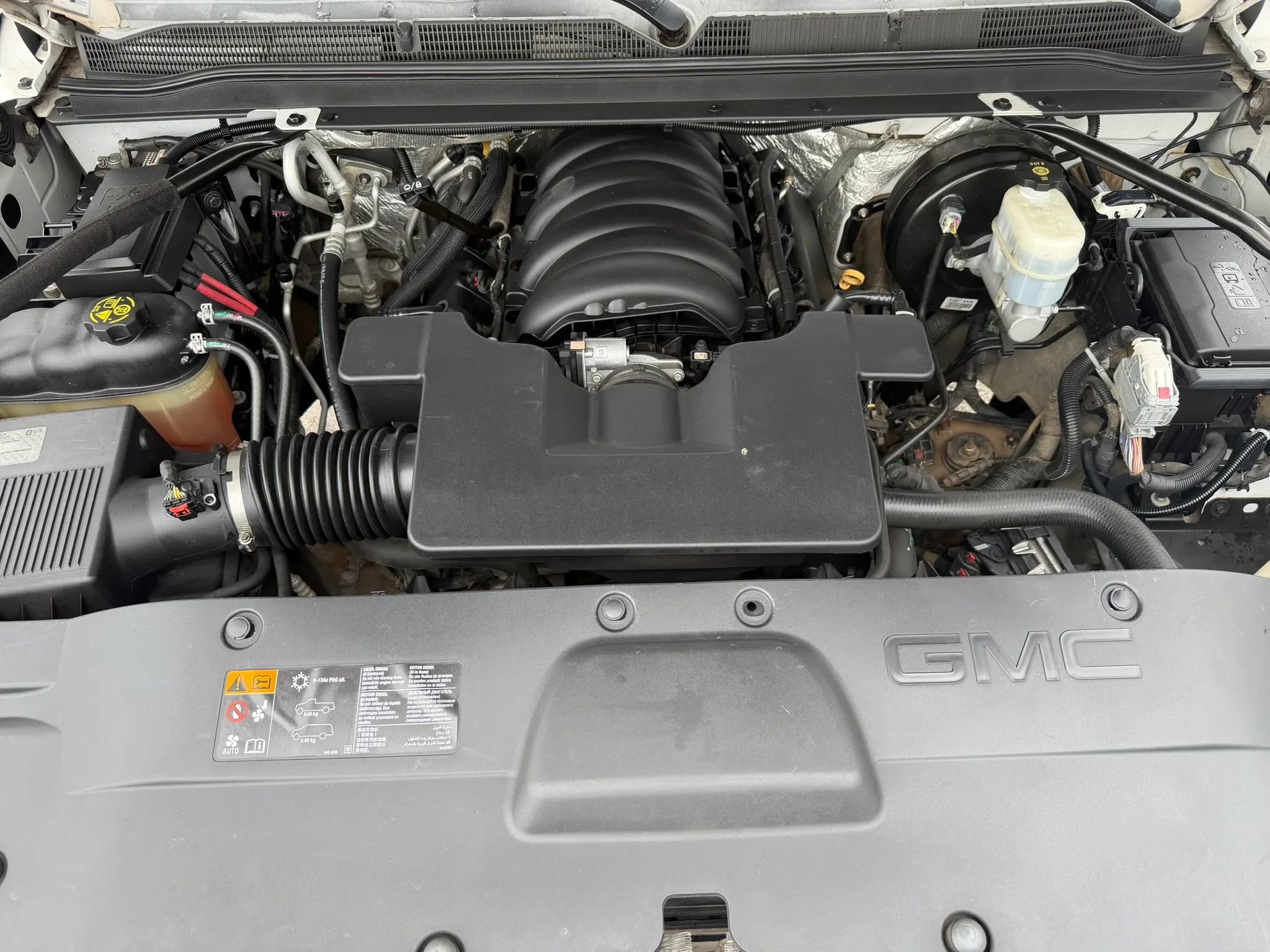 Used 2016 GMC Yukon XL SLT w/ HD Trailering Package image 31