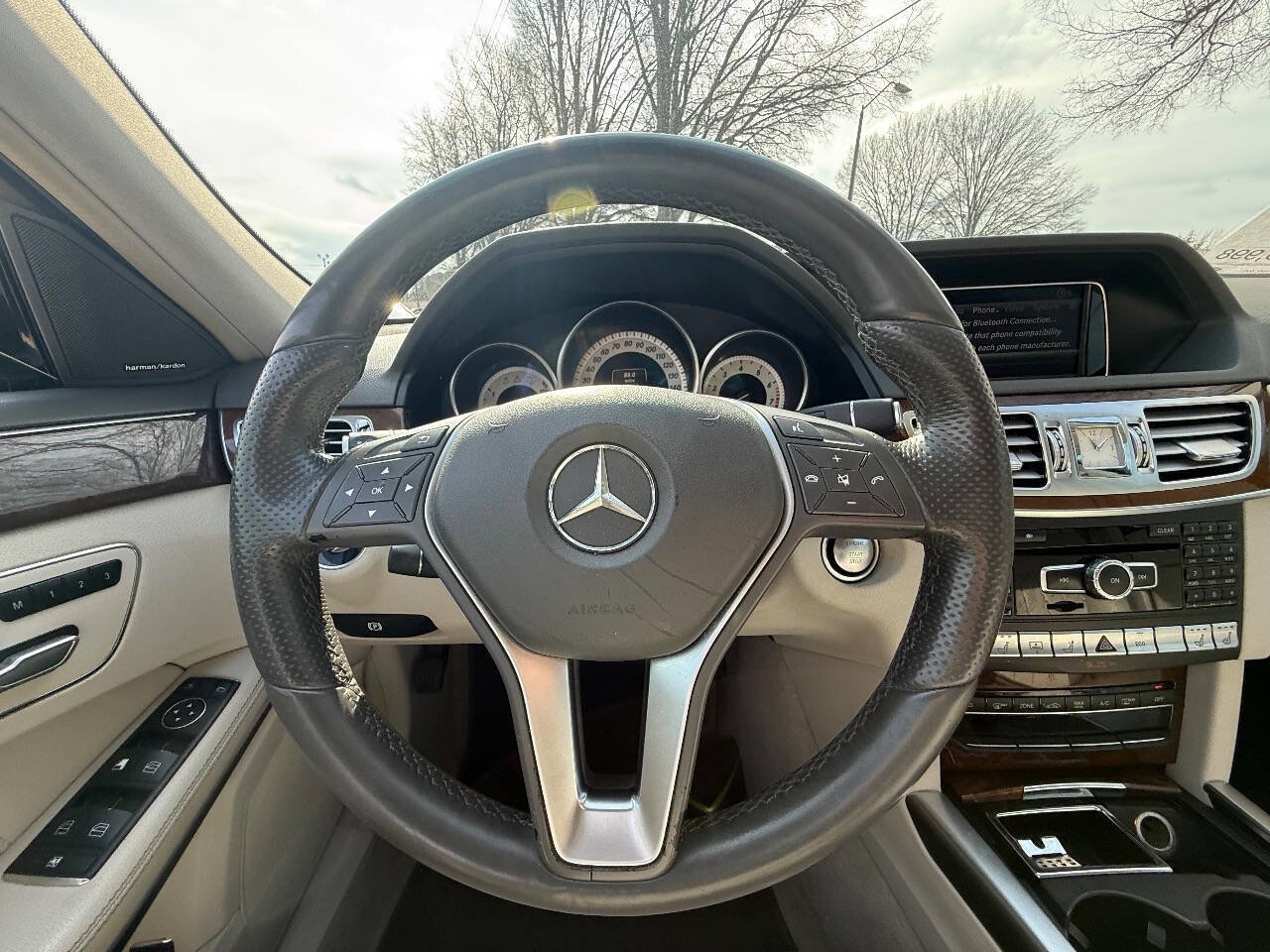 Used 2014 Mercedes-Benz E 550 4MATIC Sedan image 18