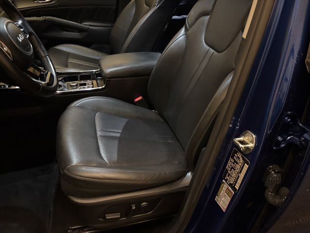 Certified 2023 Kia Sorento SX image 11