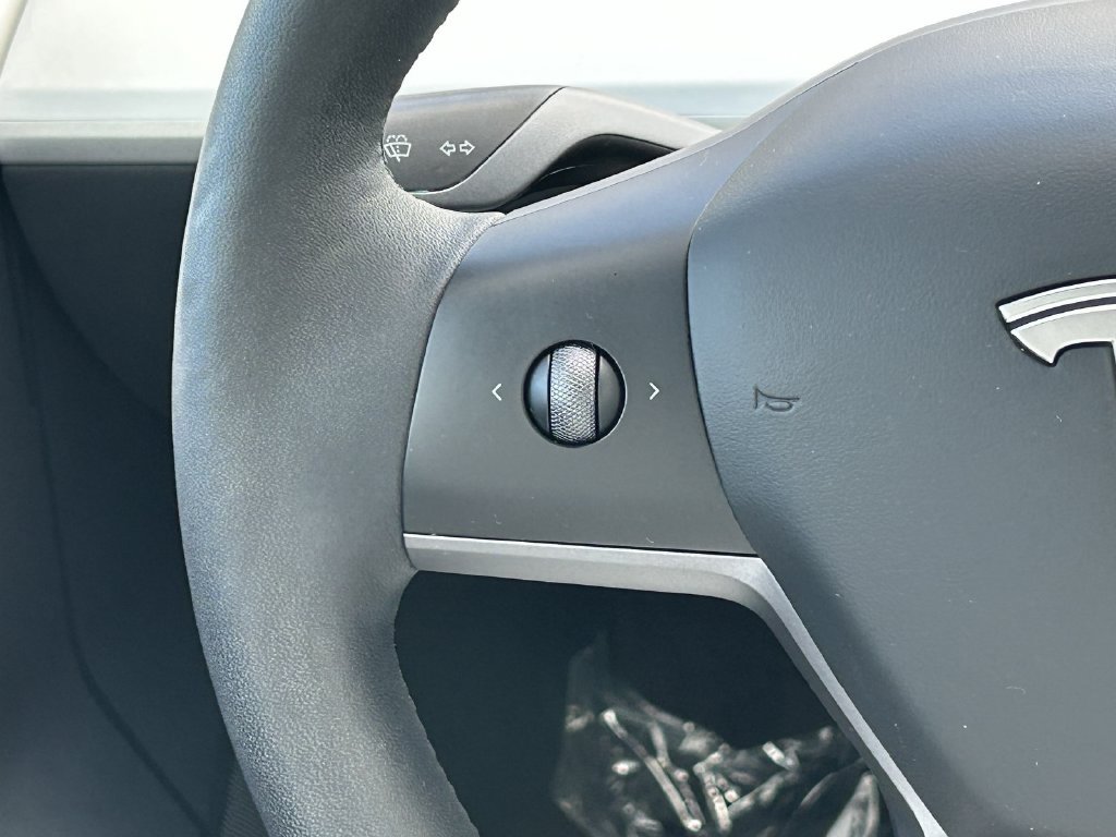 Used 2023 Tesla Model 3 Standard Range RWD image 19