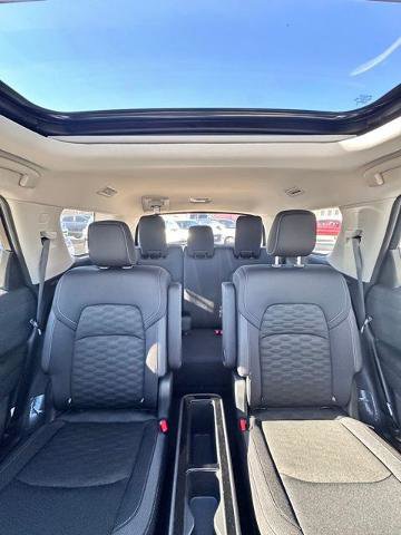 Certified 2024 Nissan Pathfinder SV w/ SV Premium Package image 30