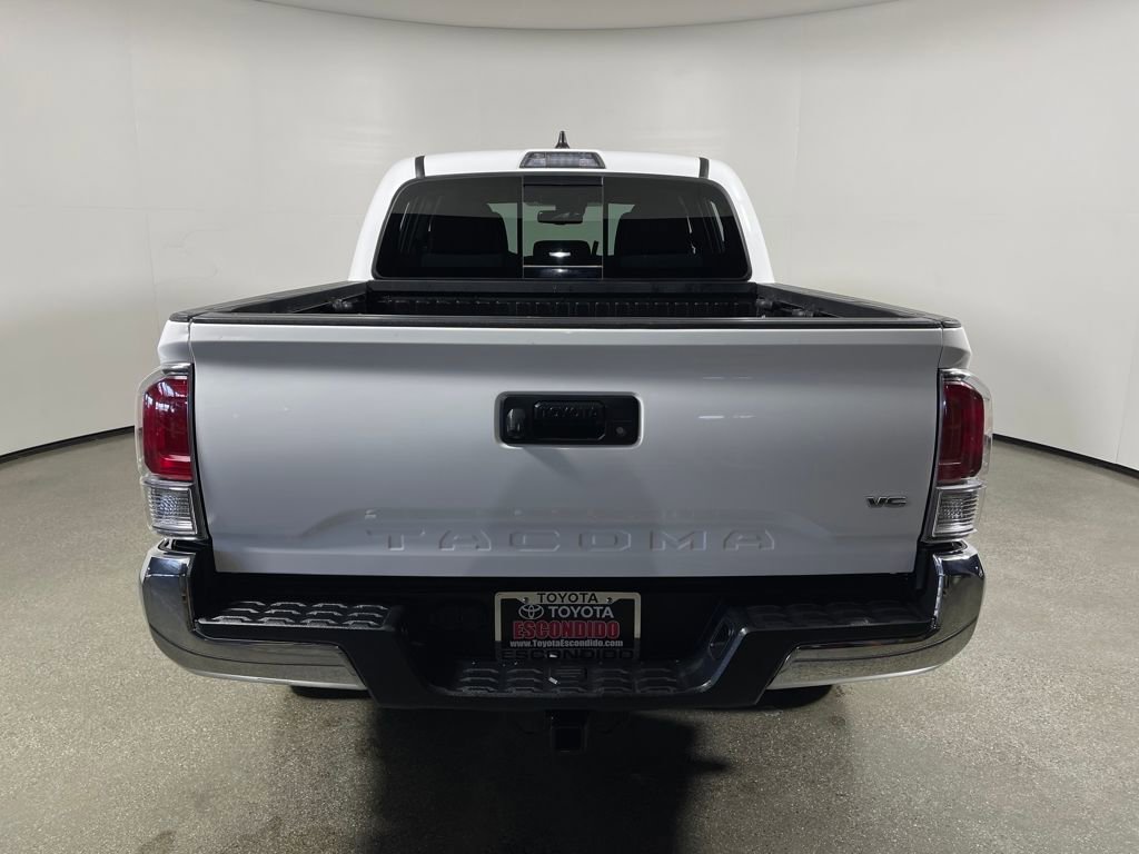 Certified 2023 Toyota Tacoma TRD Off-Road AWD/4WD image 4
