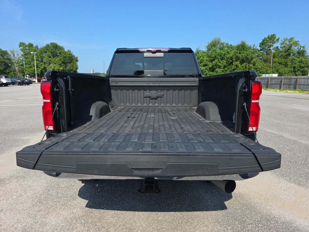 Used 2024 Chevrolet Silverado 2500 LTZ w/ LTZ Plus Package AWD/4WD image 36