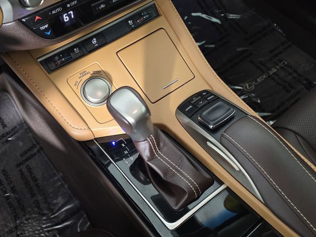 Used 2018 Lexus ES 350 w/ Navigation System Package image 32