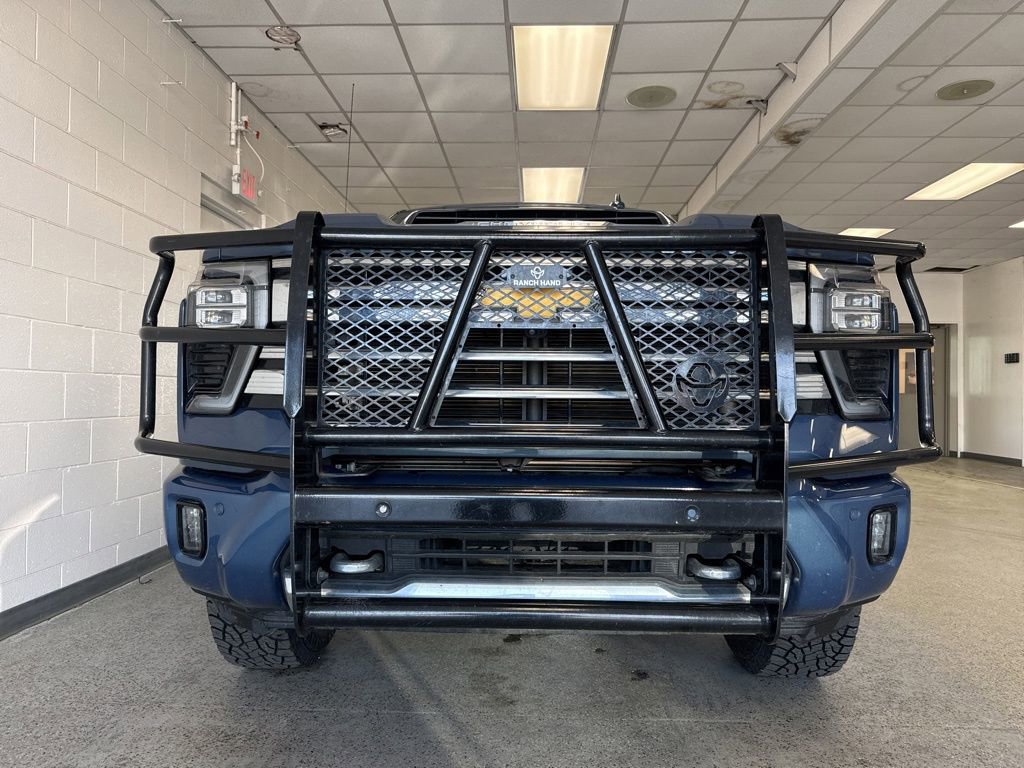 Used 2024 Chevrolet Silverado 2500 High Country w/ High Country Premium Package AWD/4WD image 4
