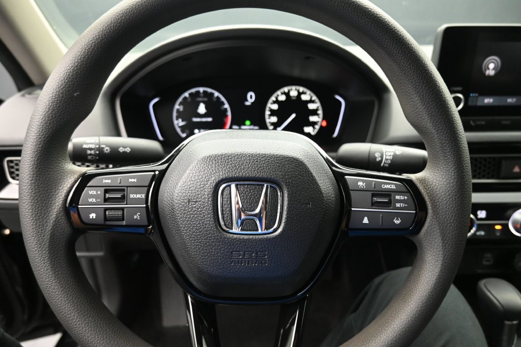 Used 2023 Honda Civic LX image 32
