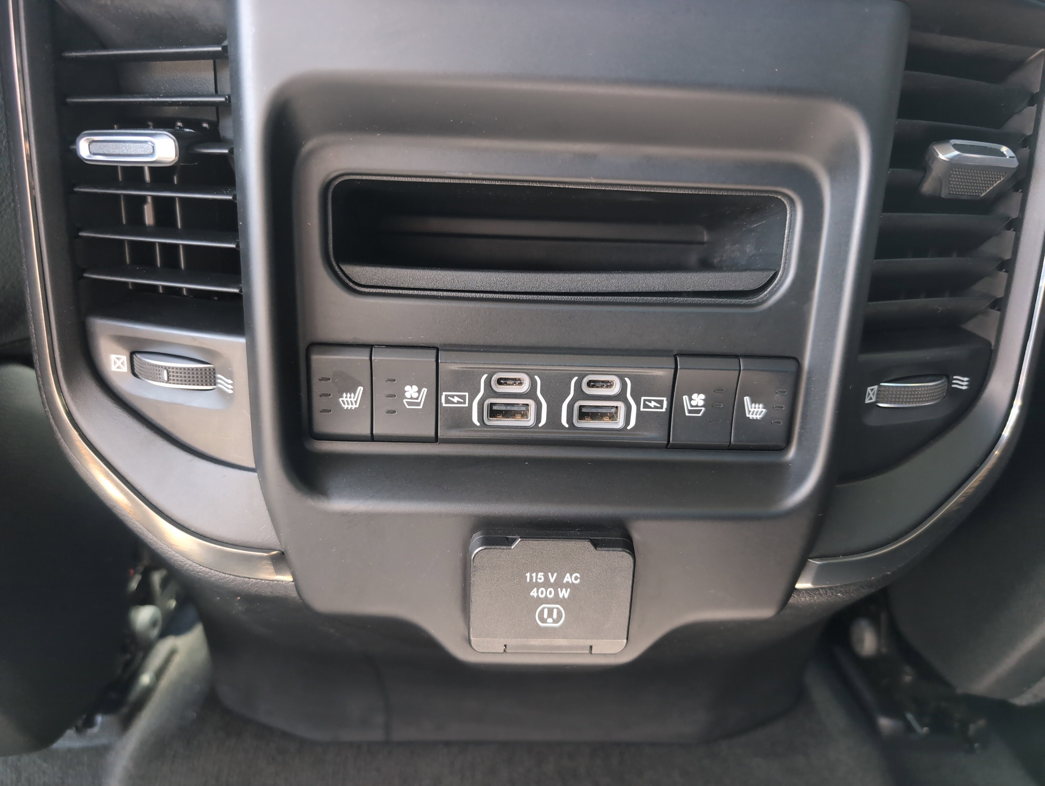 Used 2021 RAM 1500 Limited AWD/4WD image 34