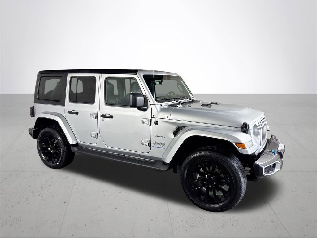 Used 2023 Jeep Wrangler Unlimited Sahara w/ Cold Weather Group AWD/4WD image 4