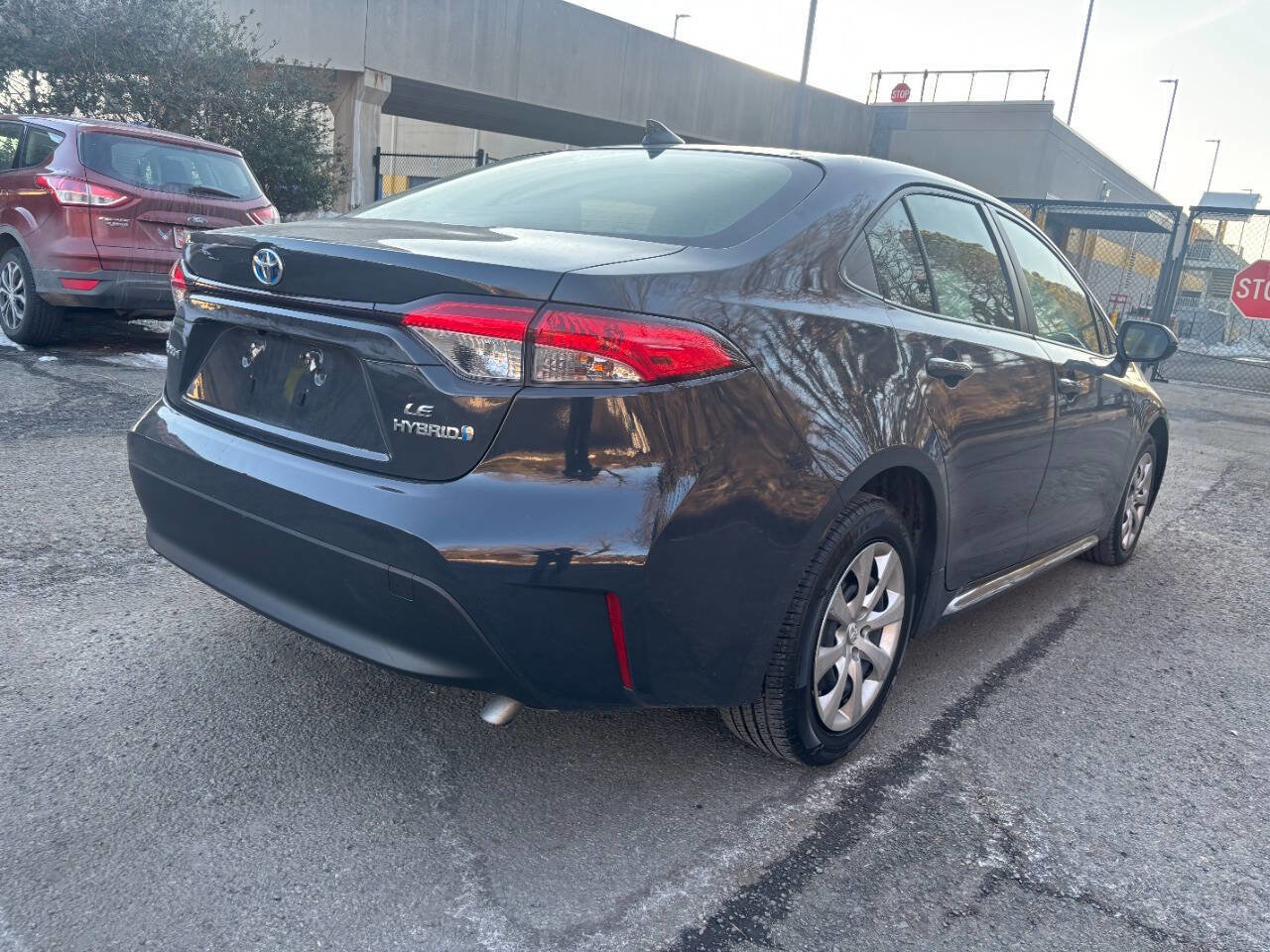 Used 2023 Toyota Corolla LE image 5