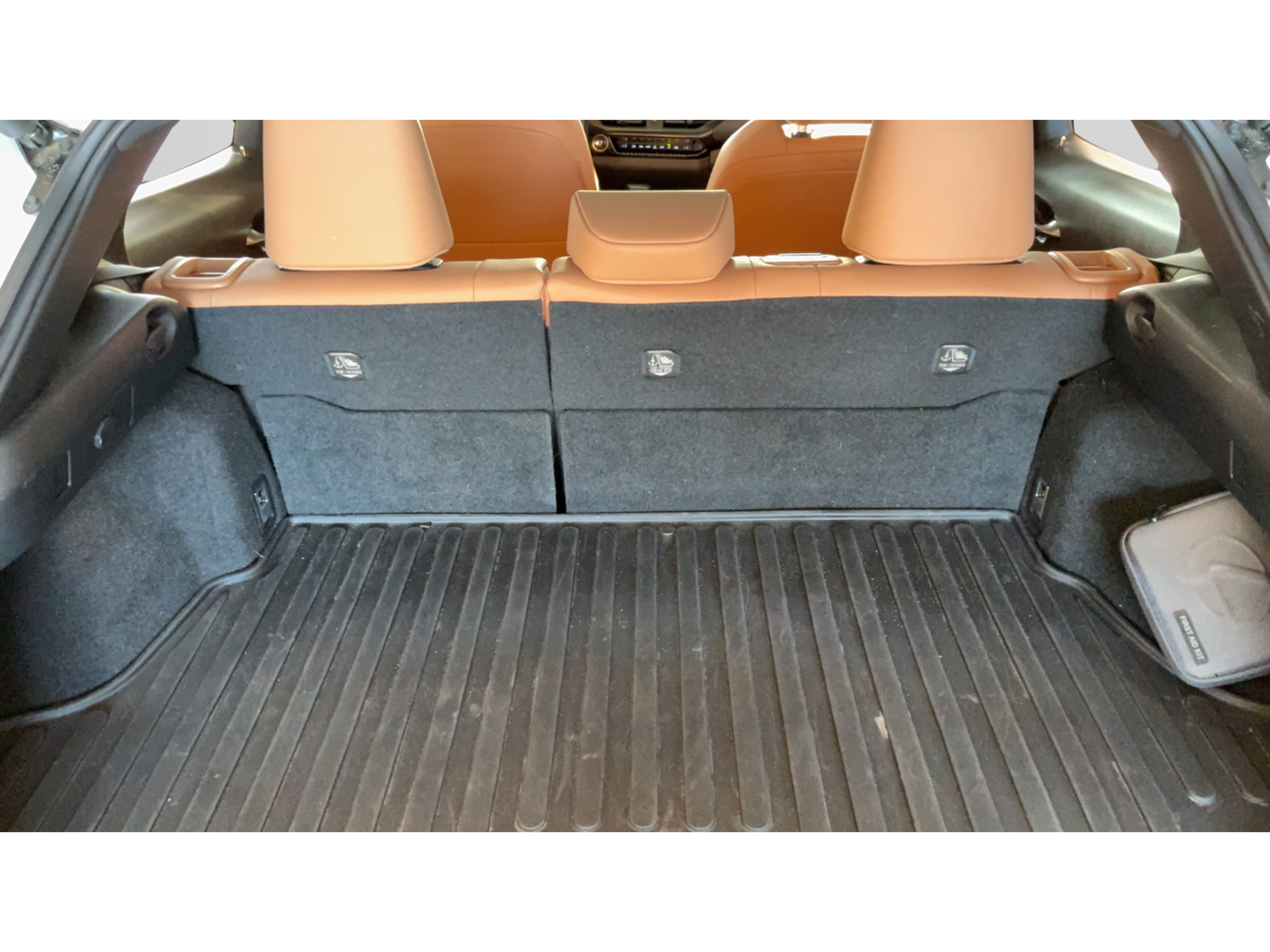 Used 2023 Lexus UX 250h AWD w/ Premium Package image 32