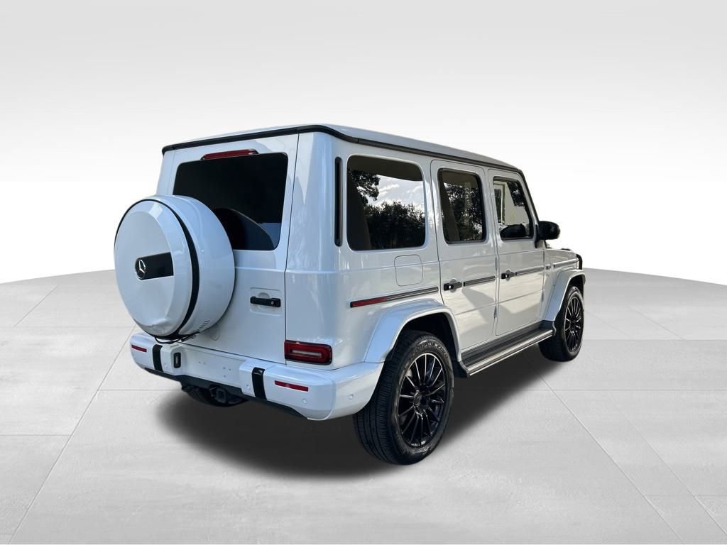 Used 2022 Mercedes-Benz G 550 w/ G Manufaktur Interior Package image 3