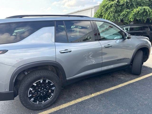 Used 2024 Chevrolet Traverse Z71 w/ Enhanced Driving Package AWD/4WD image 6
