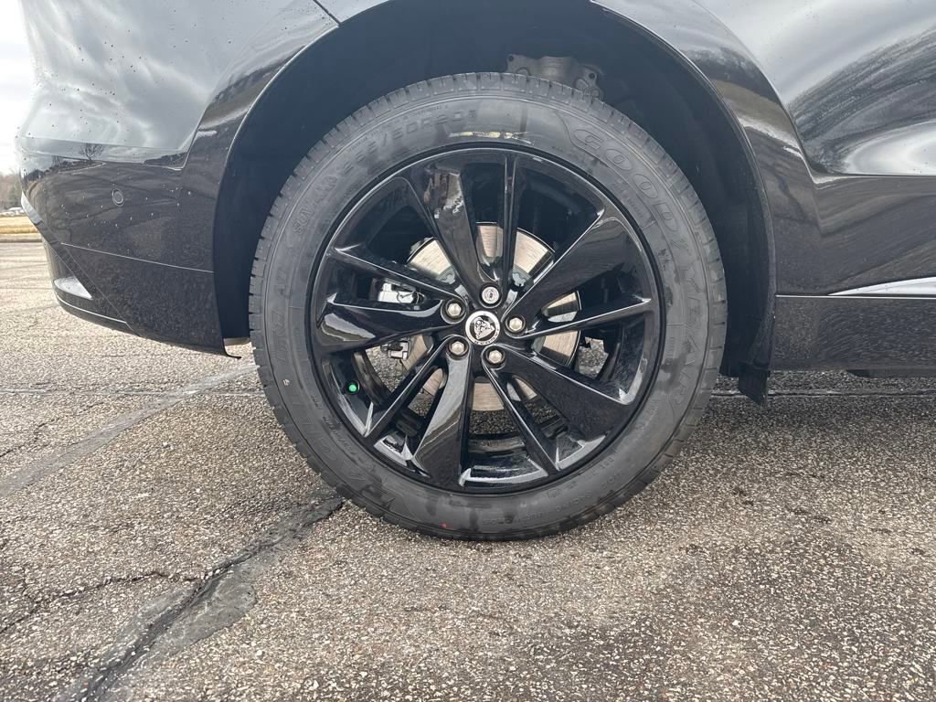 New 2026 Jaguar F-PACE R-Dynamic S image 25