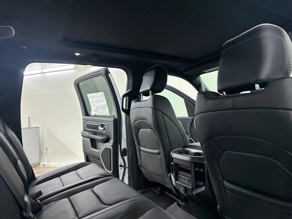 New 2027 RAM 1500 Laramie w/ Laramie Preferred Package AWD/4WD image 26