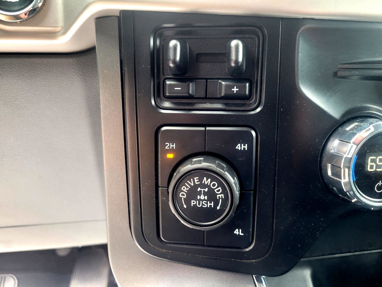 Used 2021 Ford F150 XLT w/ Equipment Group 302A High image 22