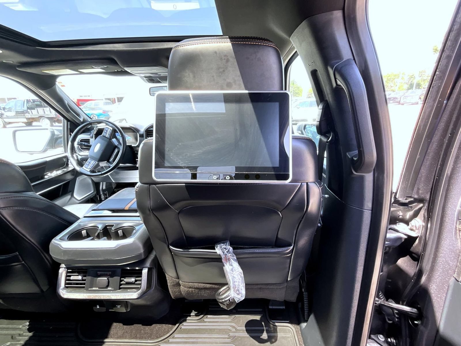 Used 2021 Ford F150 Platinum w/ Equipment Group 701A High AWD/4WD image 23
