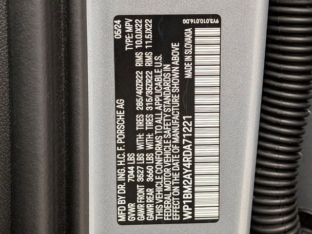 Used 2024 Porsche Cayenne Turbo image 30