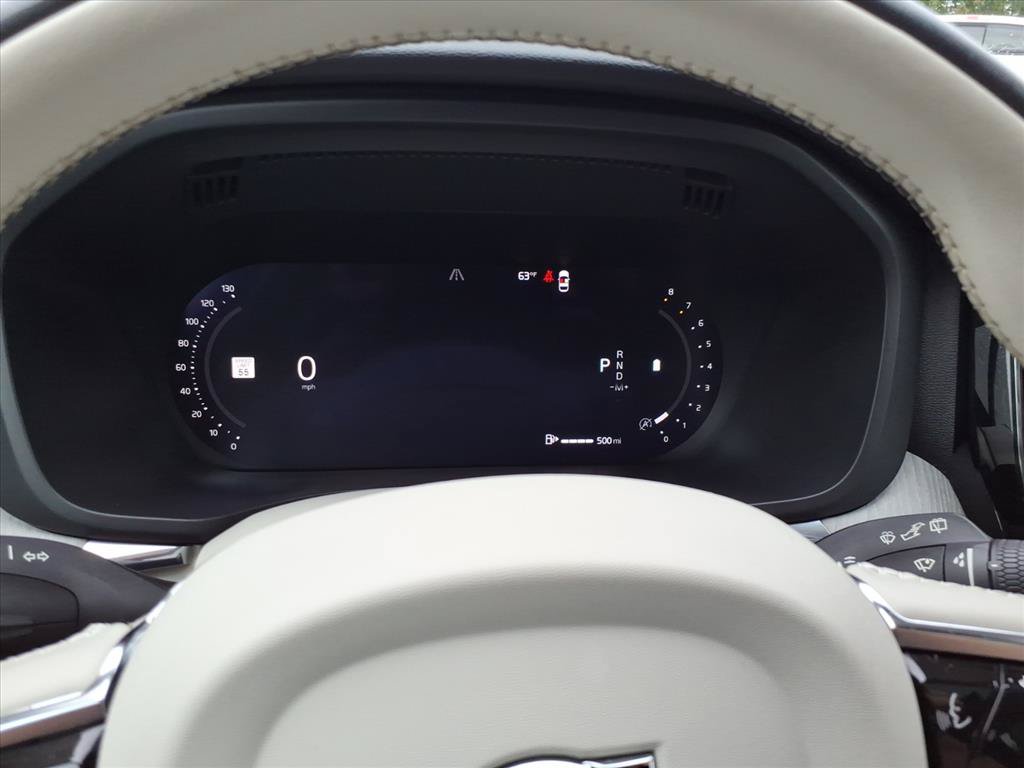 Certified 2024 Volvo XC60 B5 Plus w/ Climate Package AWD/4WD image 19
