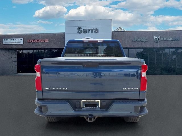 Used 2020 Chevrolet Silverado 1500 Custom w/ Custom Value Package AWD/4WD image 6