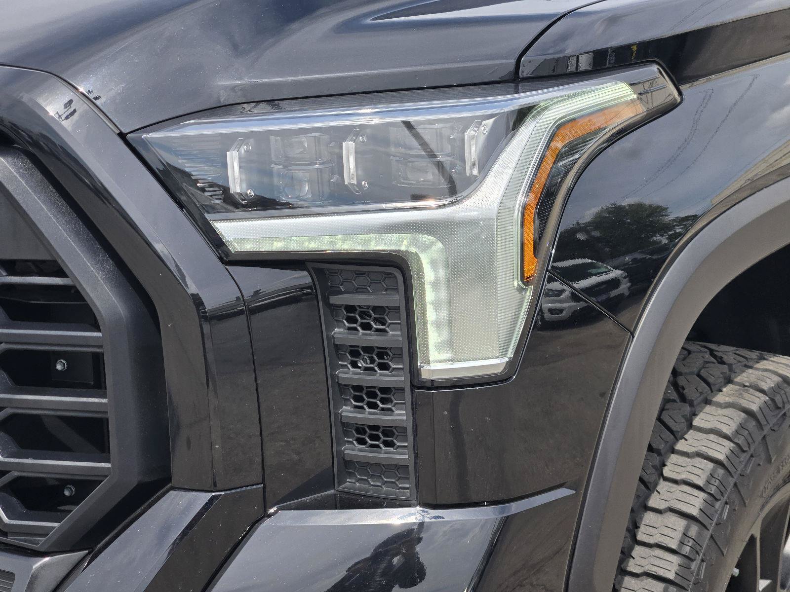 Used 2024 Toyota Tundra Limited w/ TRD Off-Road Package AWD/4WD image 10